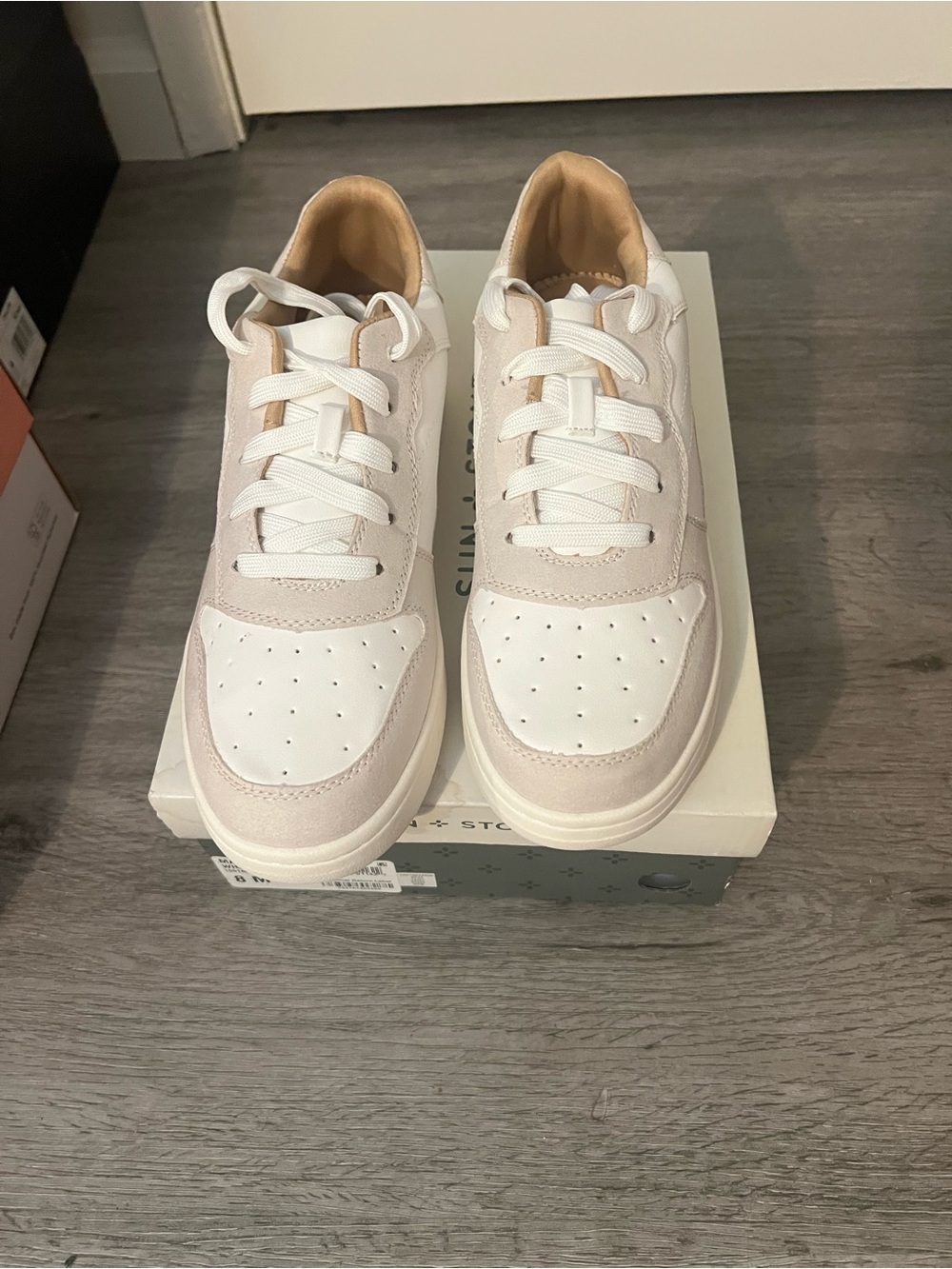 Sun + Stone Women's Mauraa Lace Up Sneakers White And Light Gray Size 8 , NWB